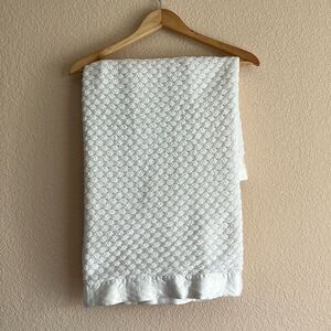Vintage Cream Quiltex Satin Lined Baby Blanket USA Made